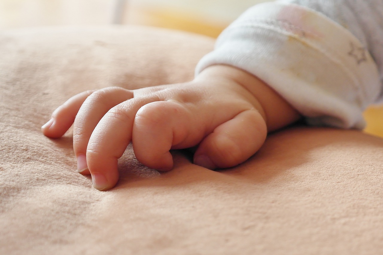 В Молдове шестимесячного ребенка с подозрением на корь госпитализировали в отделение интенсивной терапии