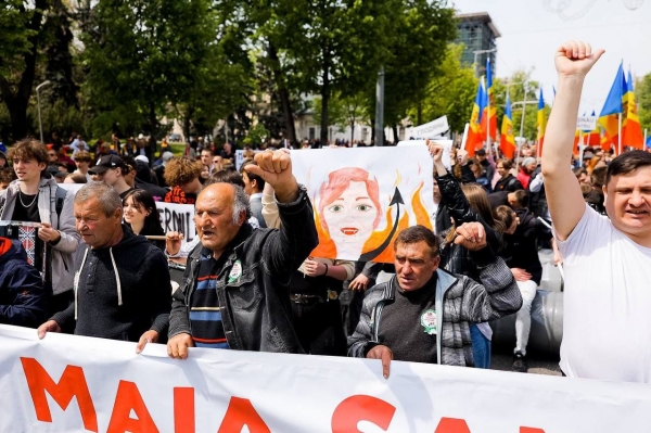 "Миллионеров стало больше, население – беднее": антиправительственный протест в Кишиневе
