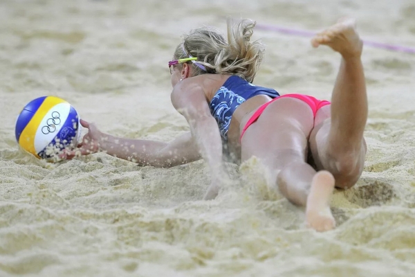 (ВИДЕО) Пляжный волейбол среди женщин: в Комрате организуют новые соревнования