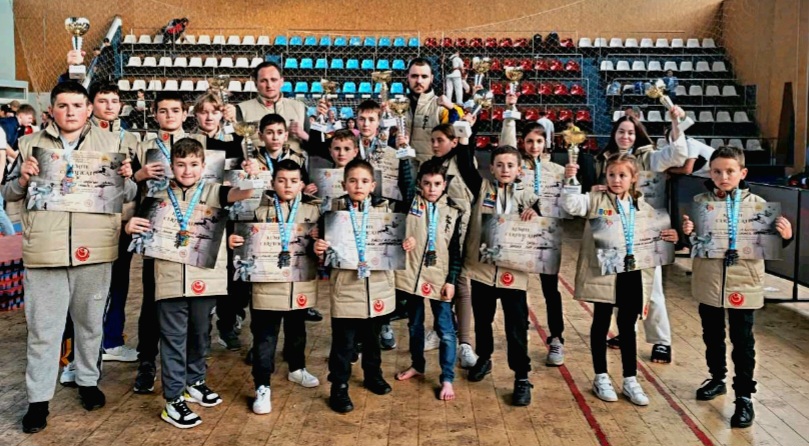Гагаузские спортсмены произвели фурор на чемпионате по Киокушинкай каратэ в Румынии